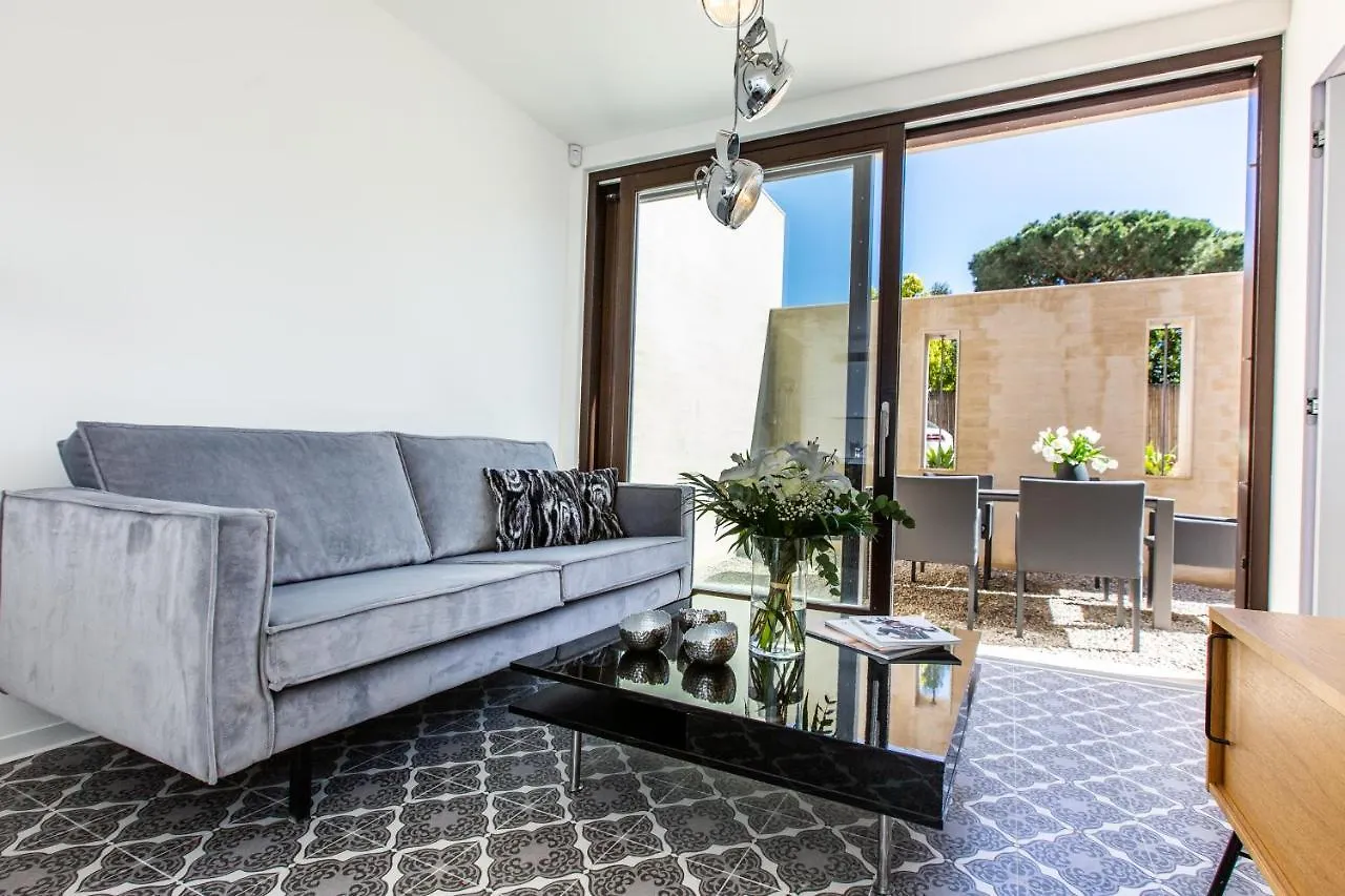 Maison Danube Saint-Tropez 0*,